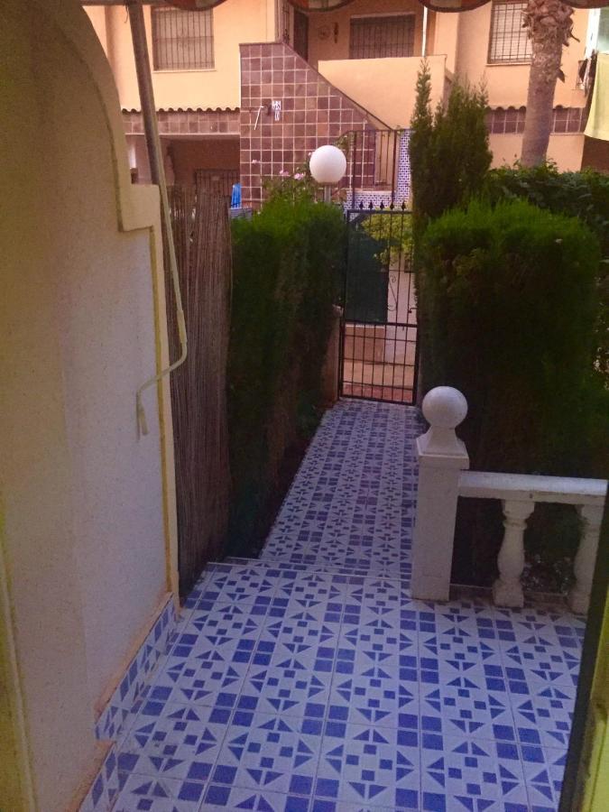 Punta Prima Bungalow Jardin Privado Torrevieja Eksteriør bilde