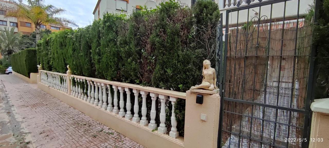 Punta Prima Bungalow Jardin Privado Torrevieja Eksteriør bilde